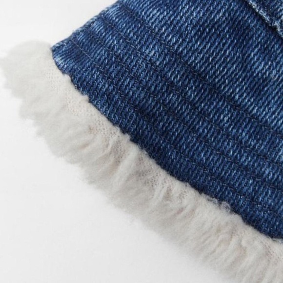 Zara Denim Blue Bucket Hat Faux Fur Trim Trimming Jean Wool Winter Size Medium - Picture 3 of 4